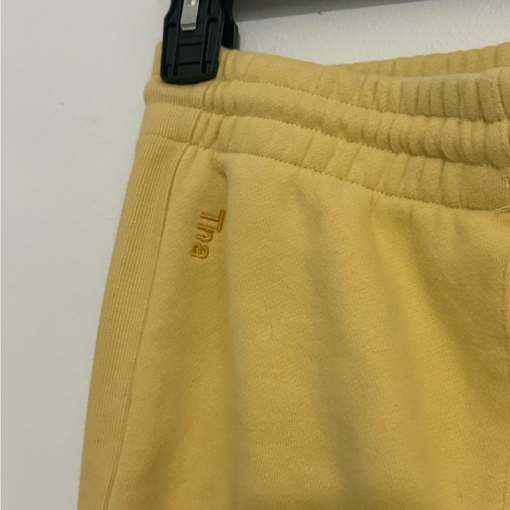 Aritzia TNA Butter Yellow Joggers